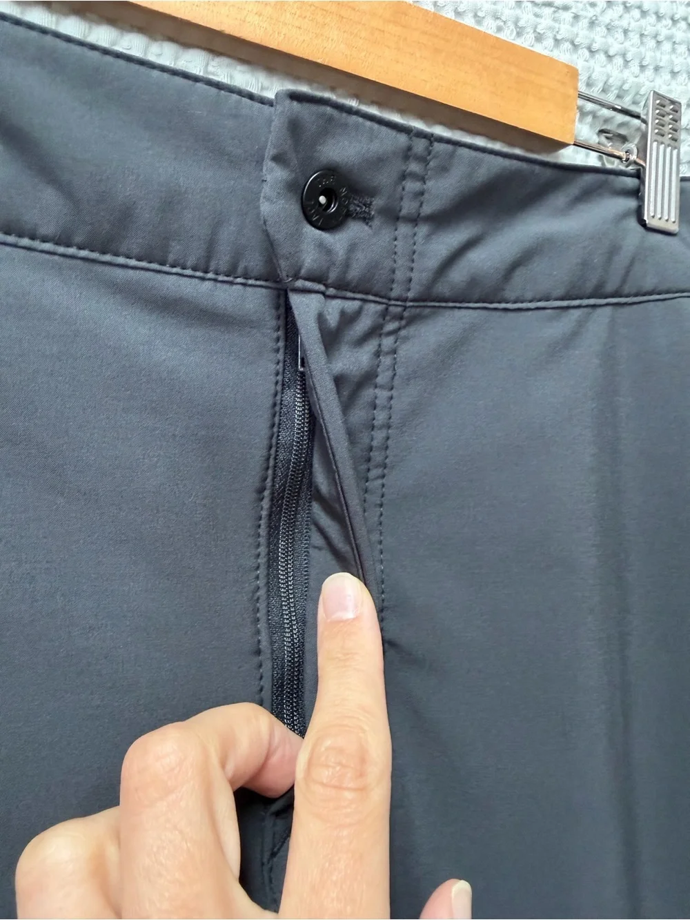 The North Face Men’s 30 X 32 UPF 40+ Paramont Gray Active Performance Pants